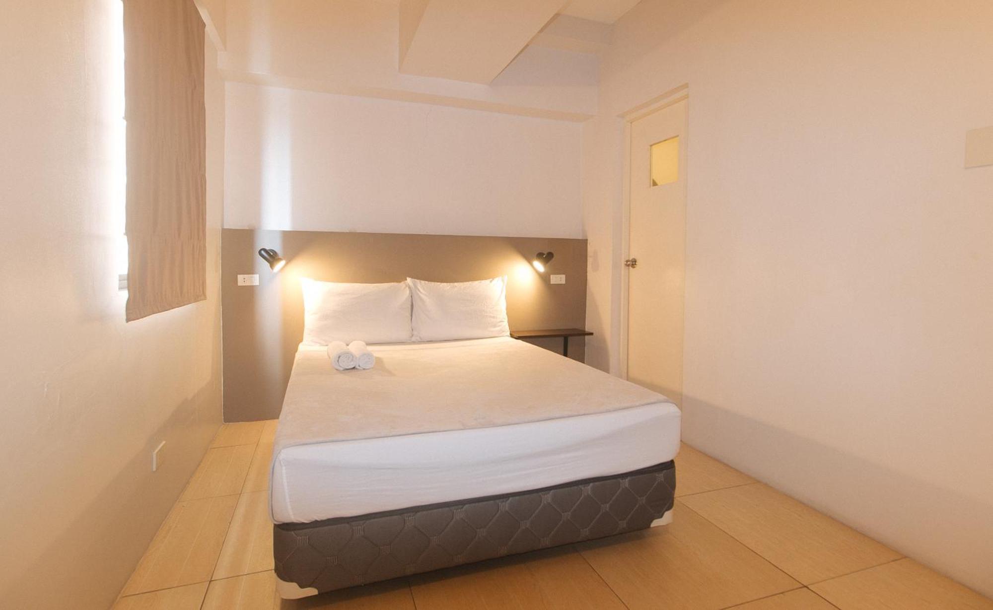 59 Xavierville By Reddoorz Cubao Eksteriør billede