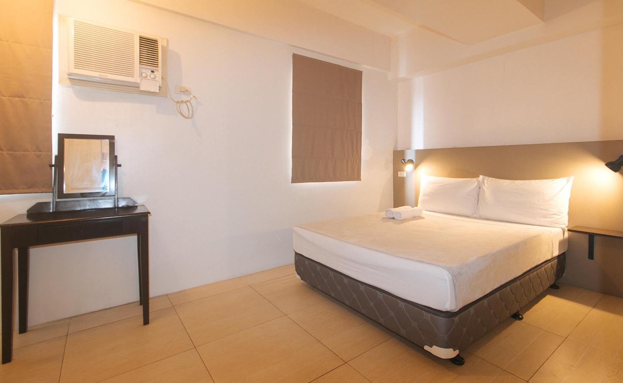 59 Xavierville By Reddoorz Cubao Eksteriør billede