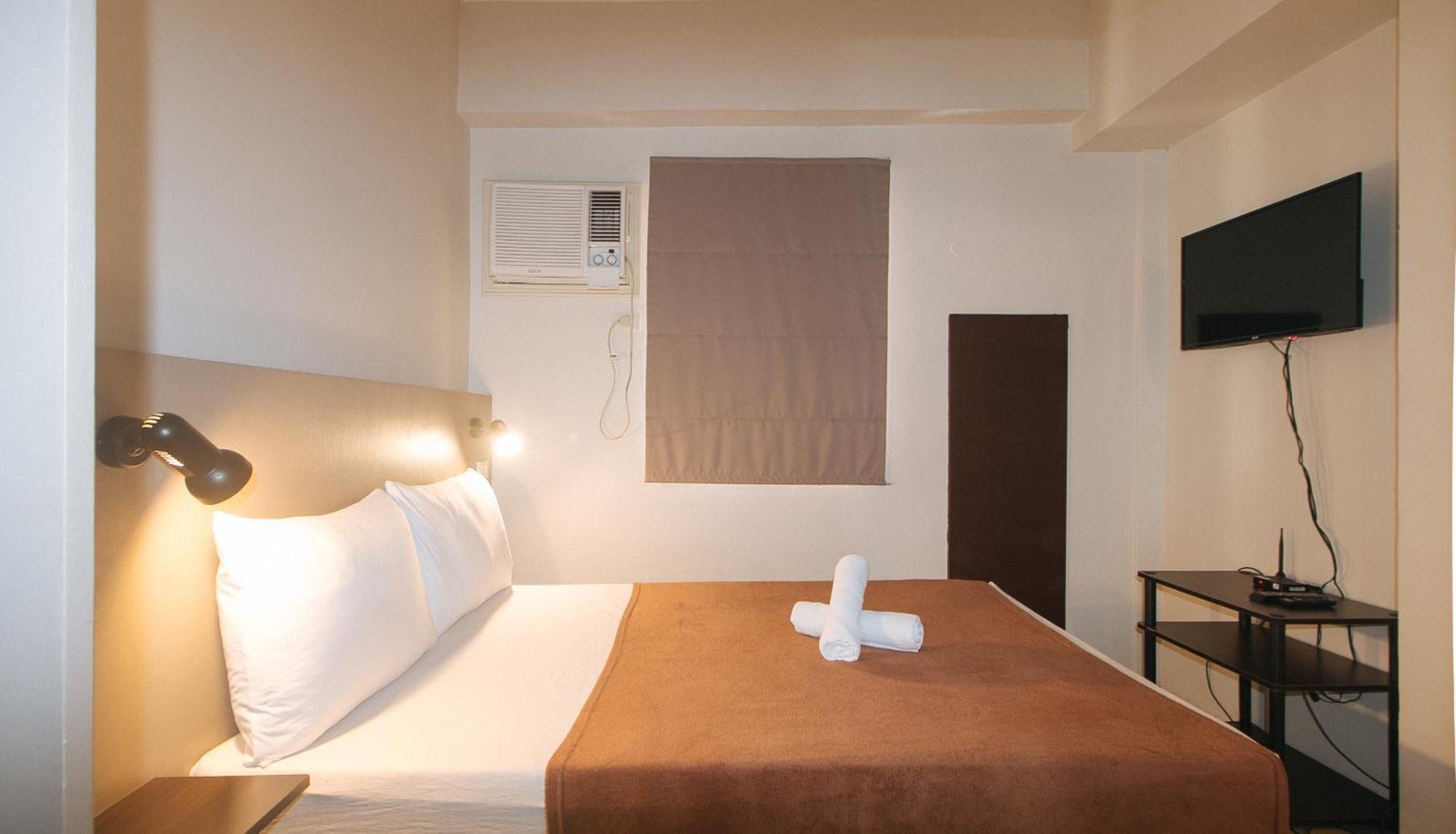 59 Xavierville By Reddoorz Cubao Eksteriør billede