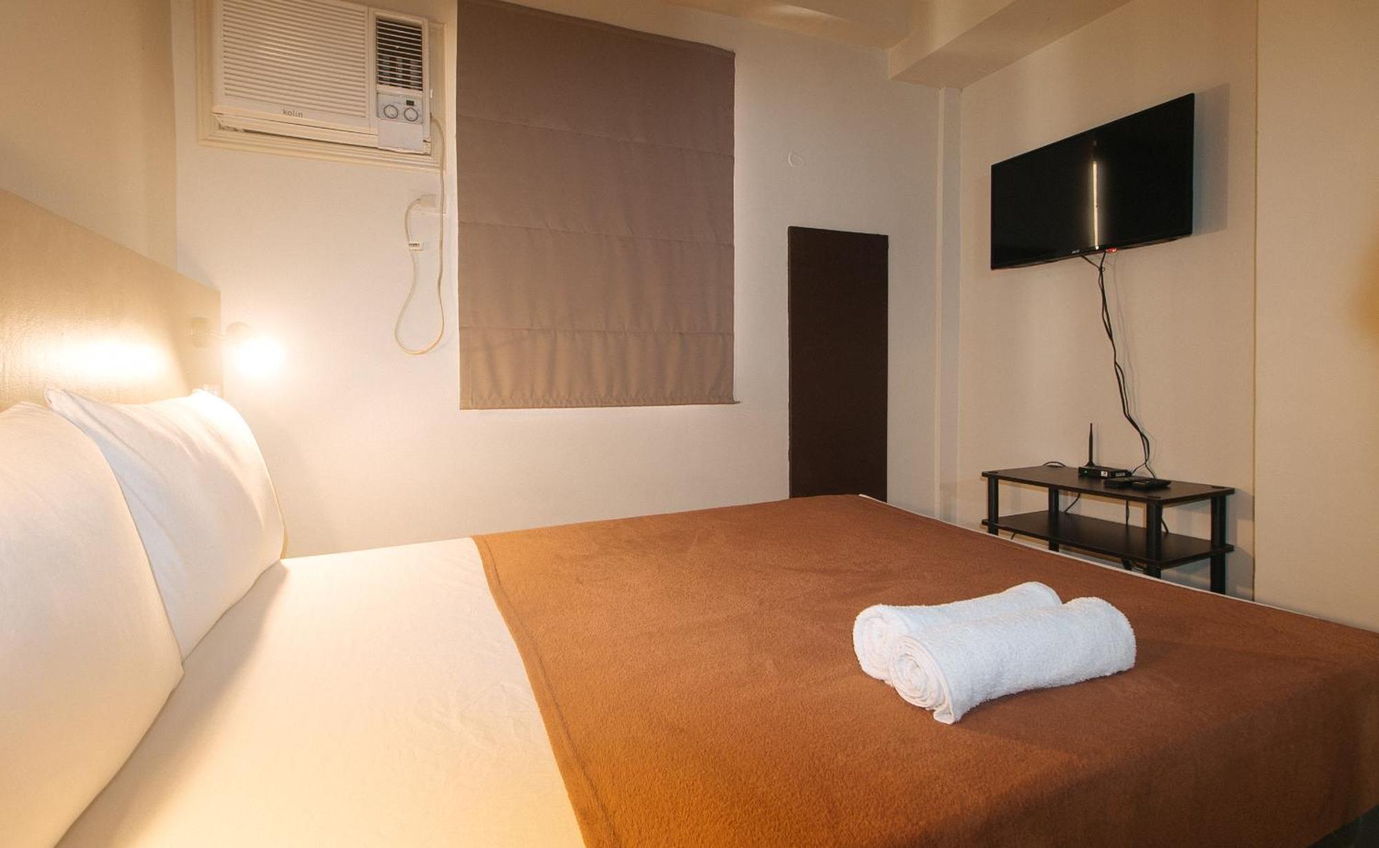 59 Xavierville By Reddoorz Cubao Eksteriør billede