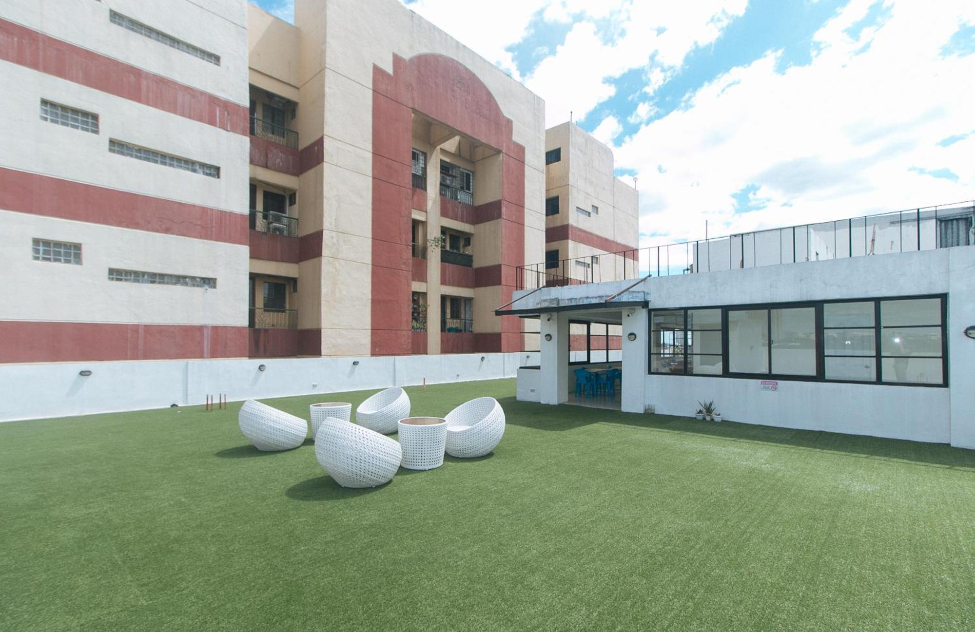 59 Xavierville By Reddoorz Cubao Eksteriør billede
