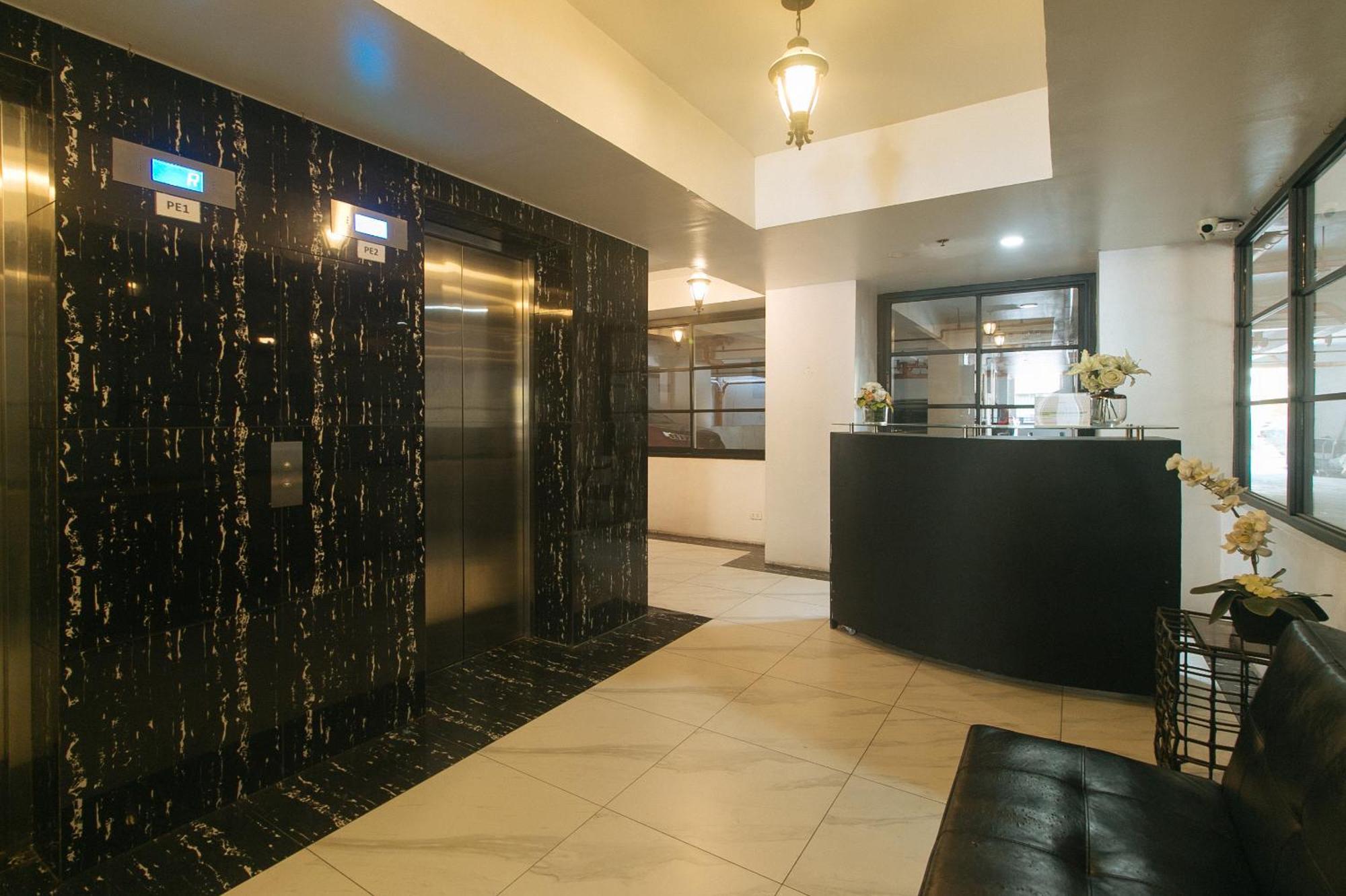 59 Xavierville By Reddoorz Cubao Eksteriør billede