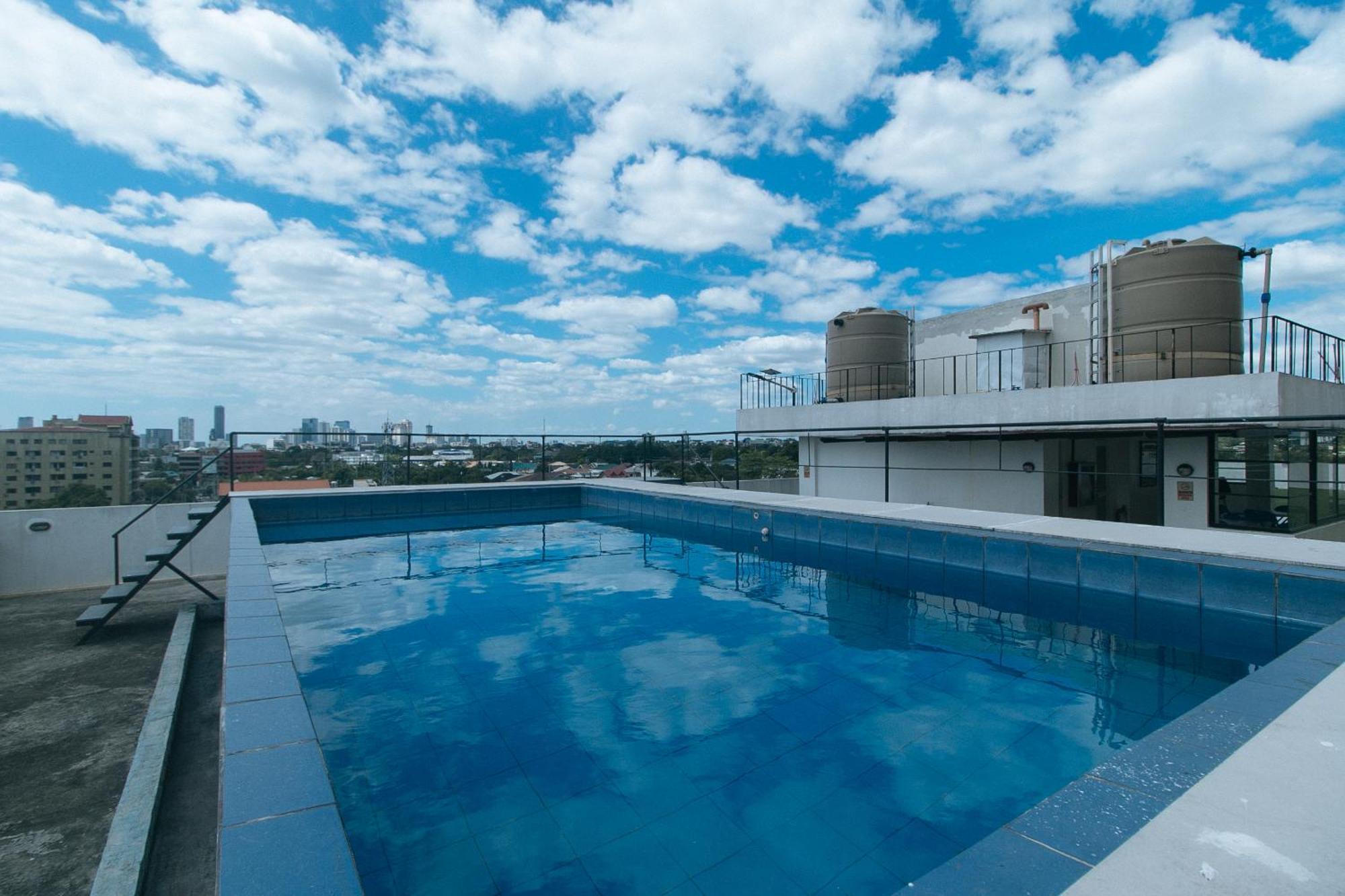 59 Xavierville By Reddoorz Cubao Eksteriør billede