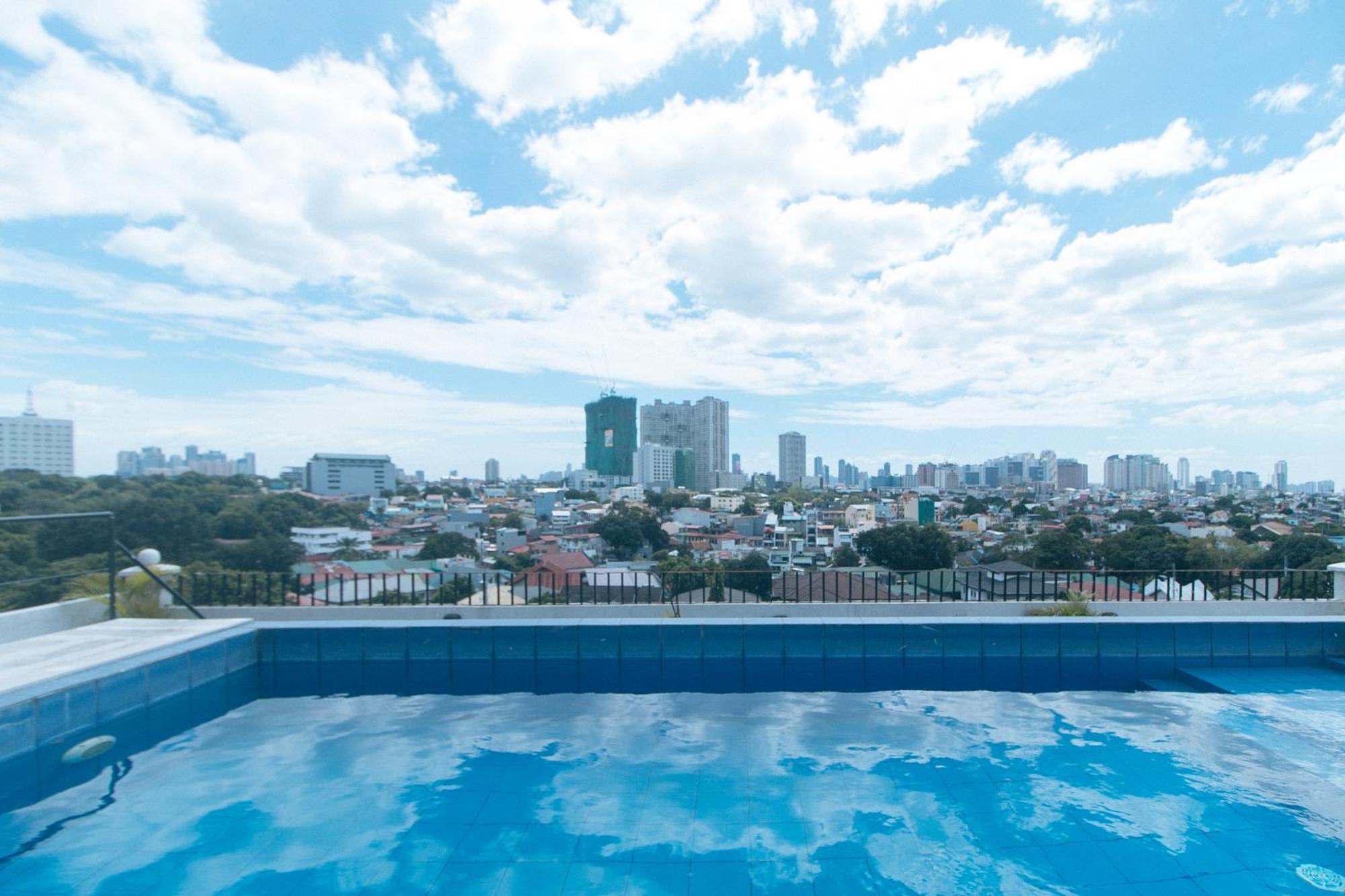 59 Xavierville By Reddoorz Cubao Eksteriør billede