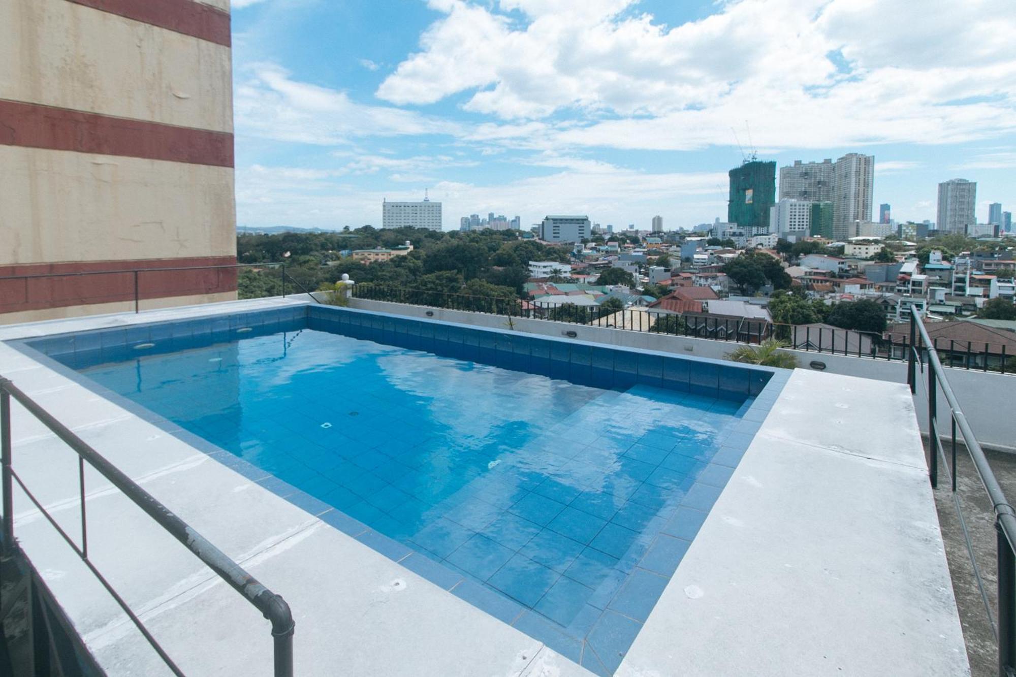 59 Xavierville By Reddoorz Cubao Eksteriør billede